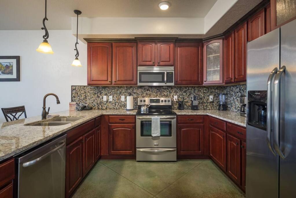 מואב Luxury Downtown Rental מראה חיצוני תמונה